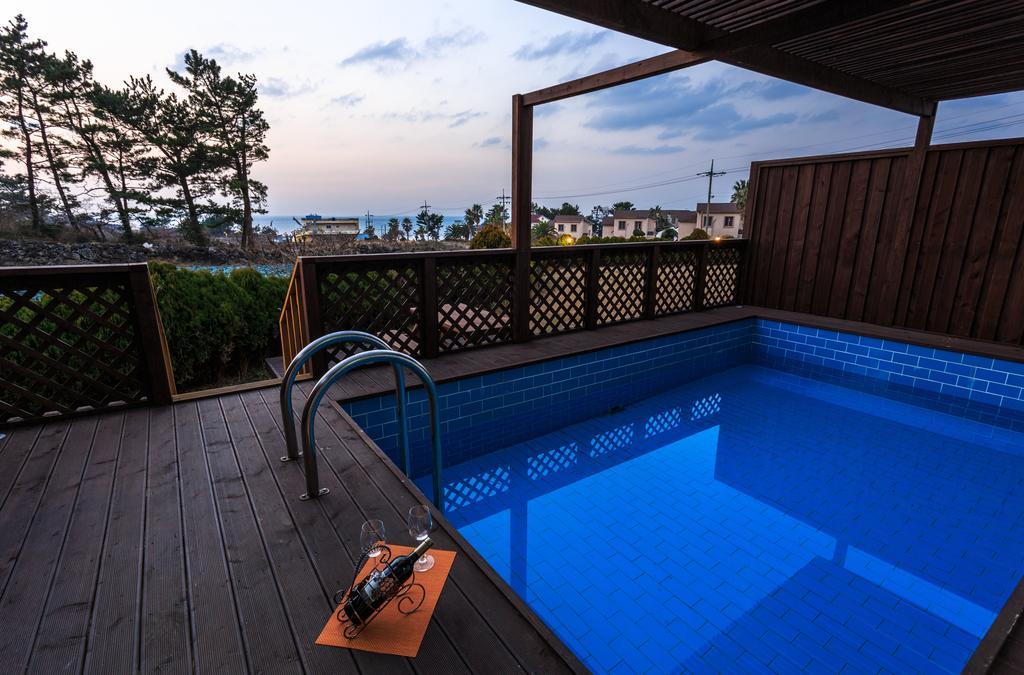 White dream Pension Jeju Exterior foto