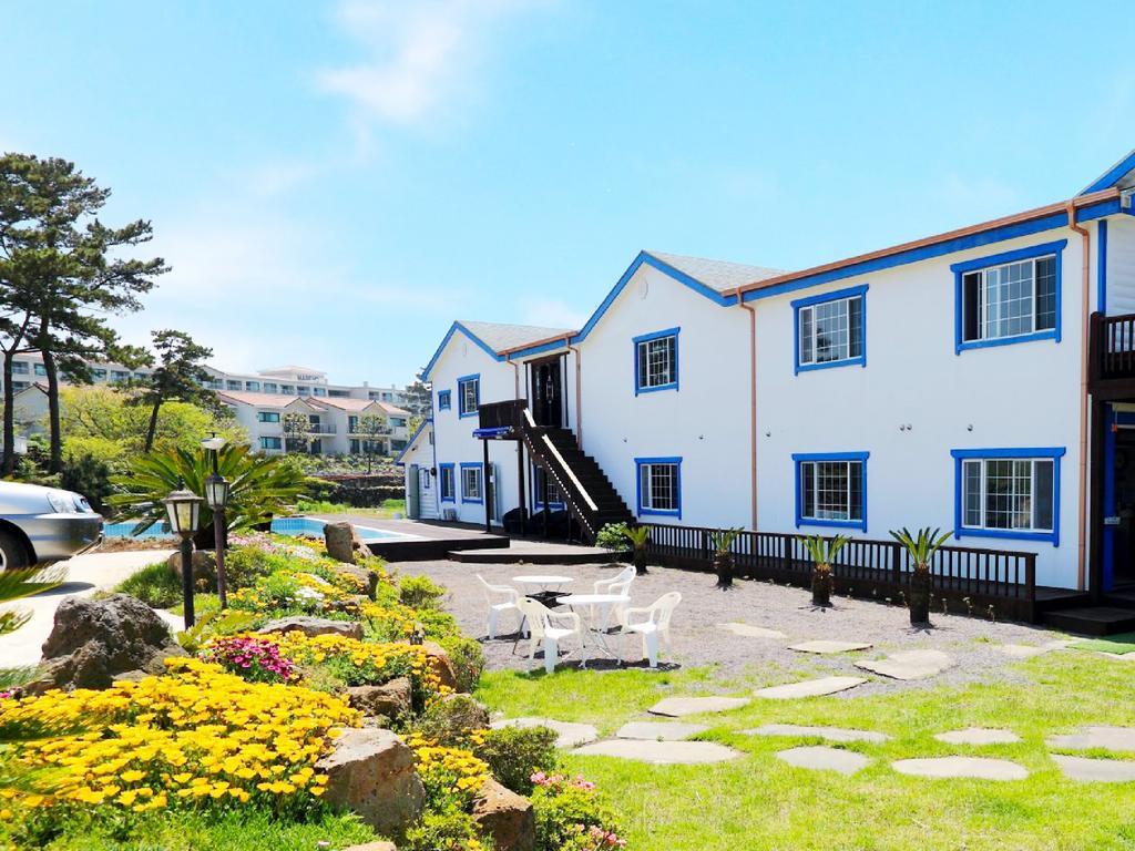 White dream Pension Jeju Exterior foto