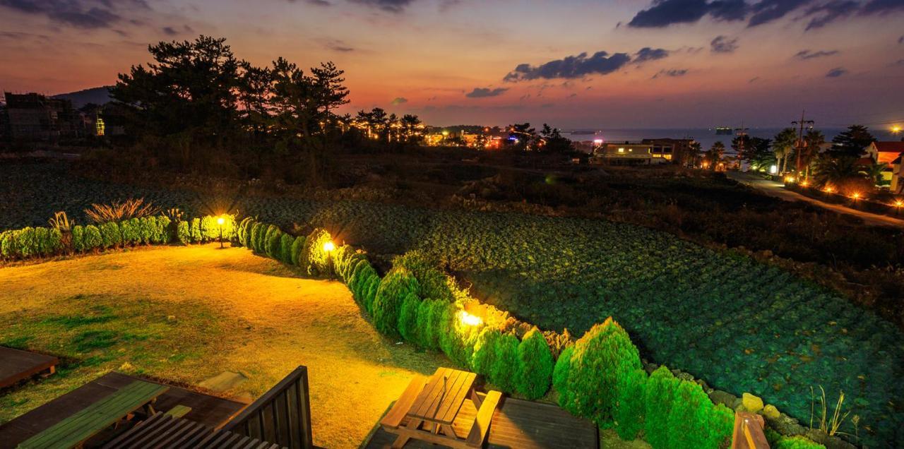 White dream Pension Jeju Exterior foto